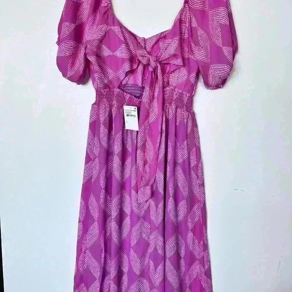 NEW! Collective Concepts Sweetheart Midi Dress - Picture 9 of 10